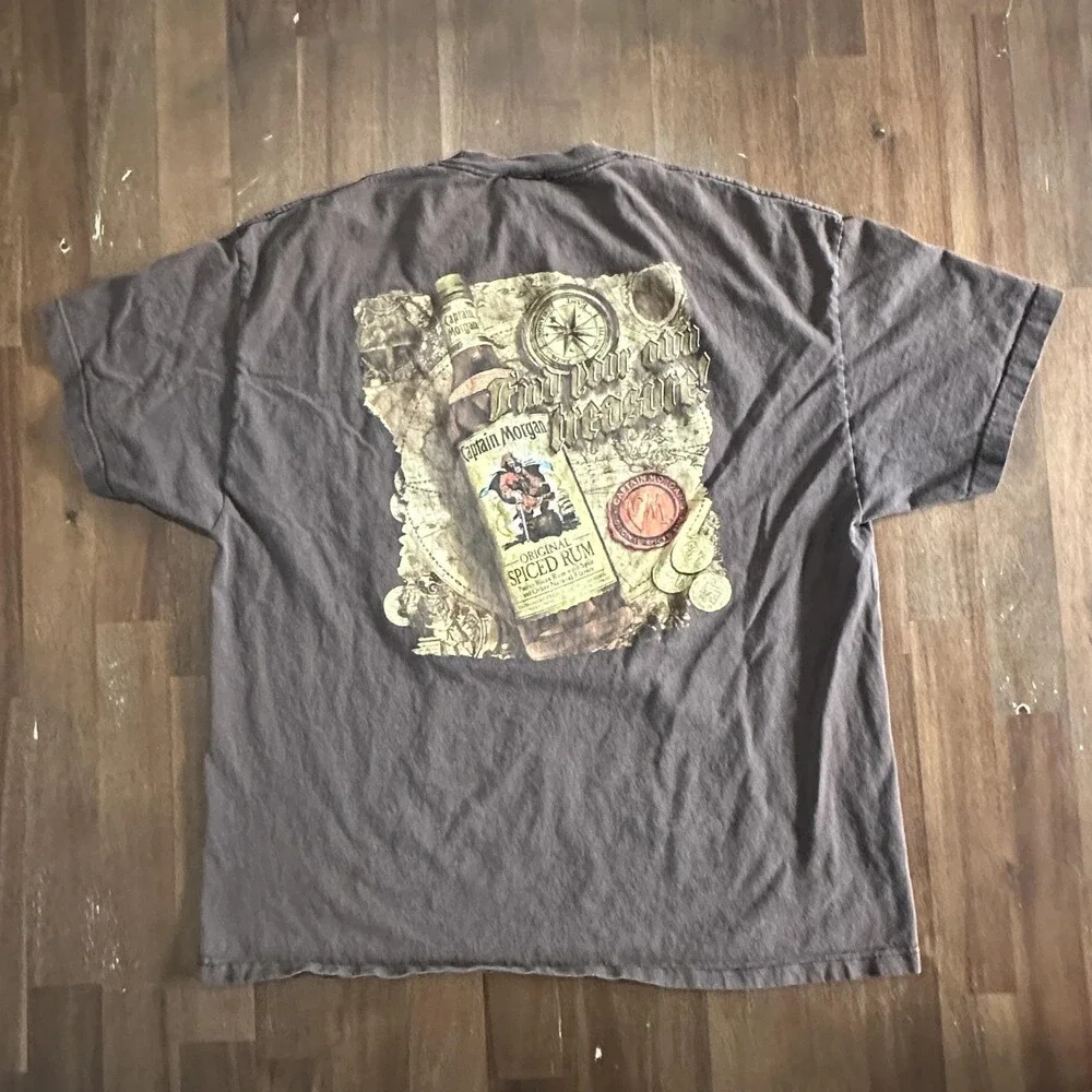 Unknown vintage captain
